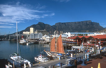 Cape Town Waterfront with ships and Table Mountain